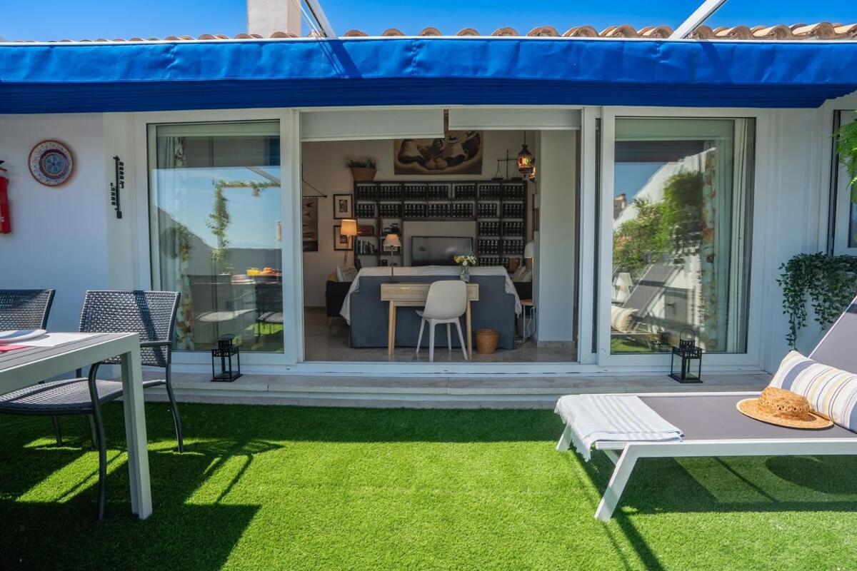 Penthouse With Sea Views Alamos Apartment